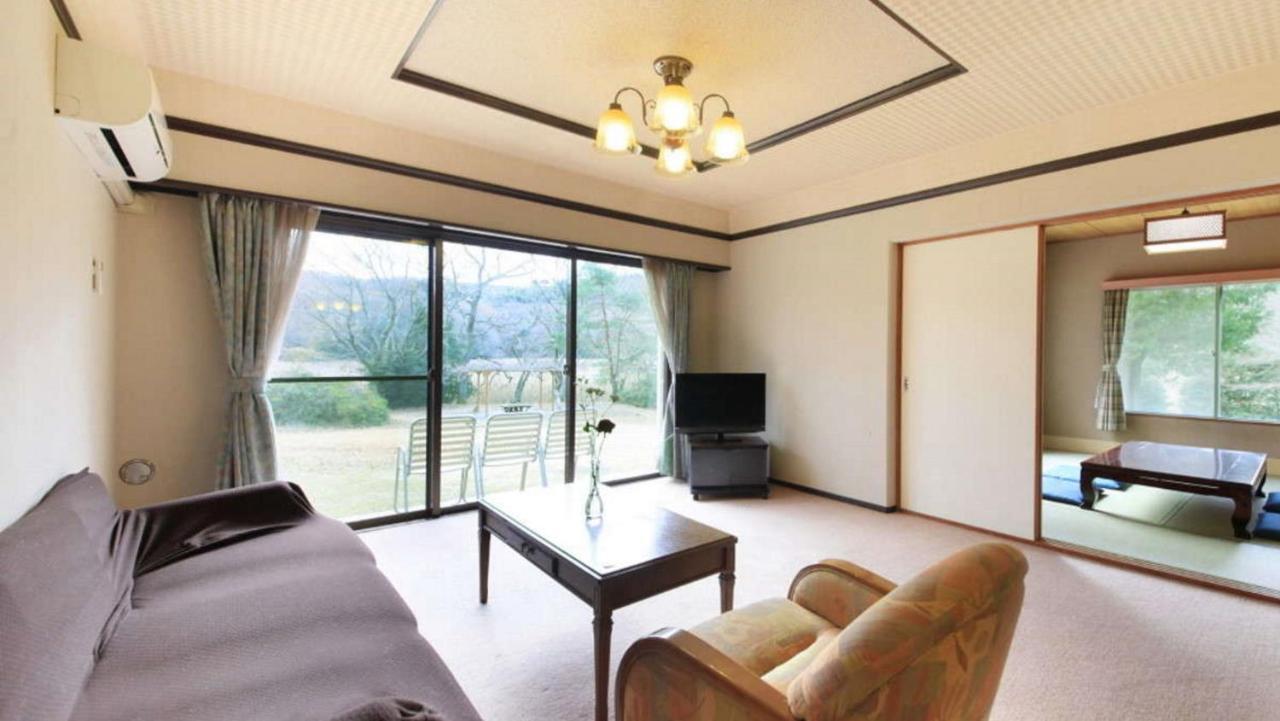Izu Ippeki Lake Lakeside Terrace Ito  Bagian luar foto